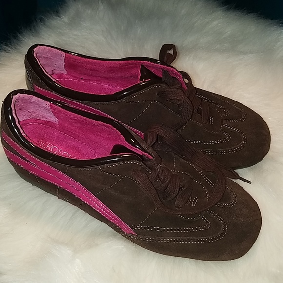 AEROSOLES Shoes - AEROSOLES sneakers🛍